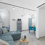 Saro House - Happy * Sanremo