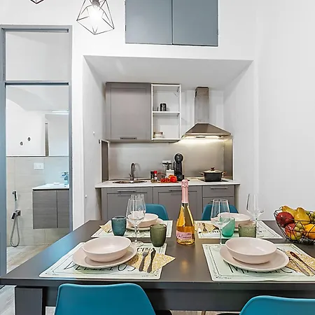Saro House, Centre Apartment For 6 - Happy Rentals شقة سانريمو